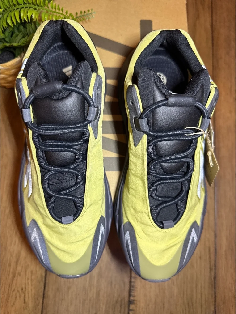 Adidas Yeezy 700 MNVN Resin GW9525 Men’s Size 10.5 | Brand New with Box